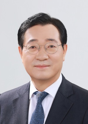 민홍철